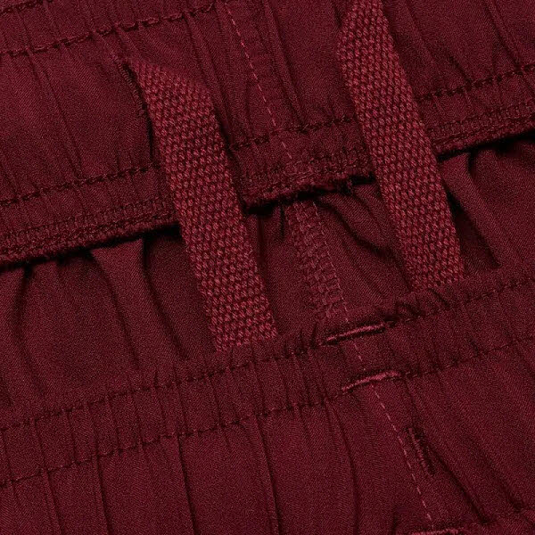 UA Woven Graphic Shorts-BLK