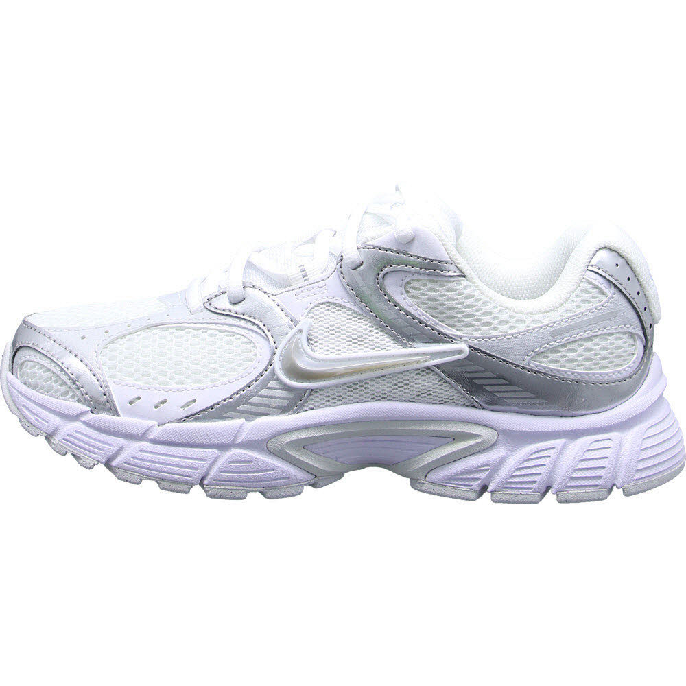 W NIKE V5 RNR