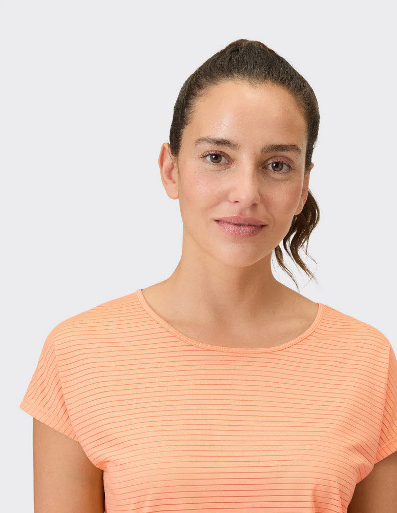 VB_Ryah 1140 T-Shirt