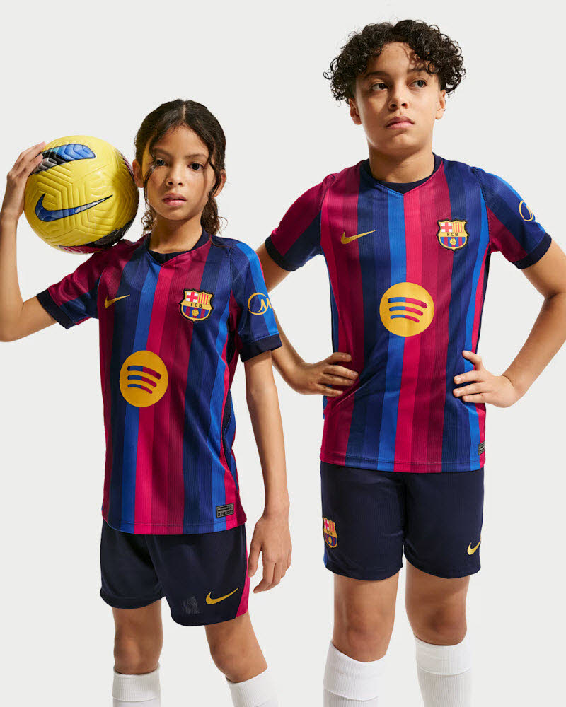 FCB Y NK DF JSY SS STAD HM