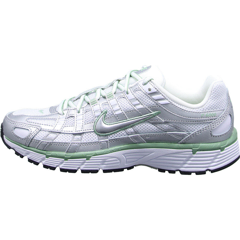 W NIKE P-6000