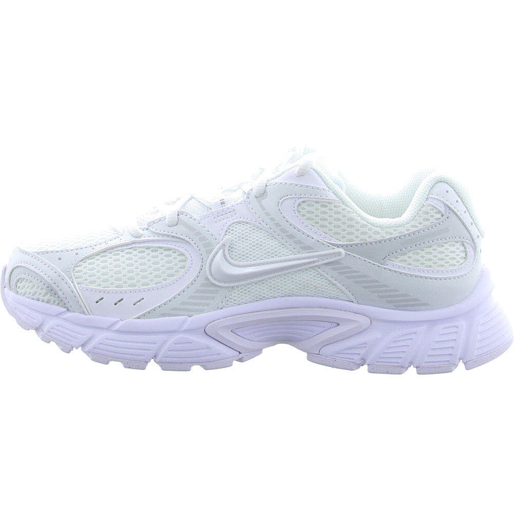 W NIKE V5 RNR