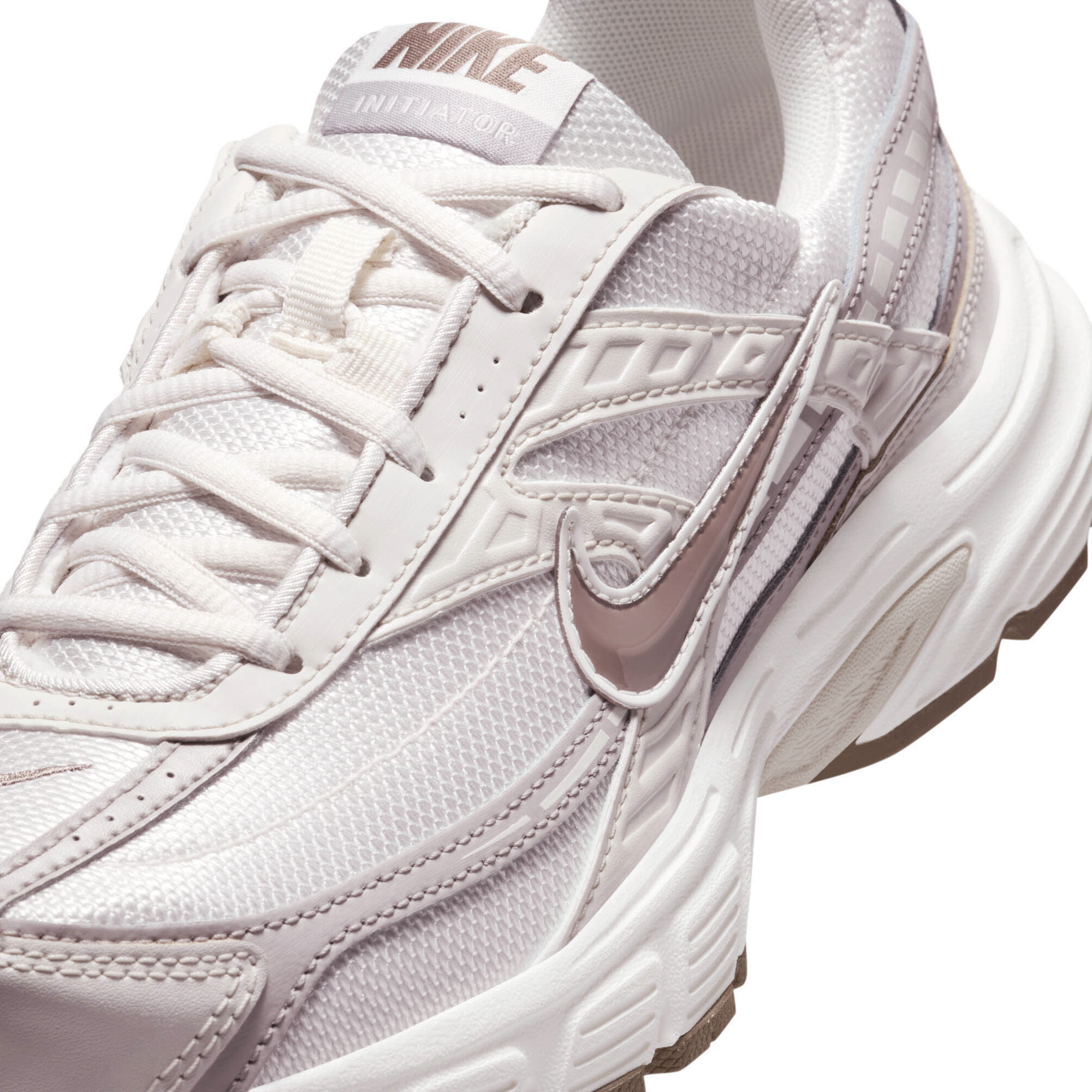 WMNS NIKE INITIATOR