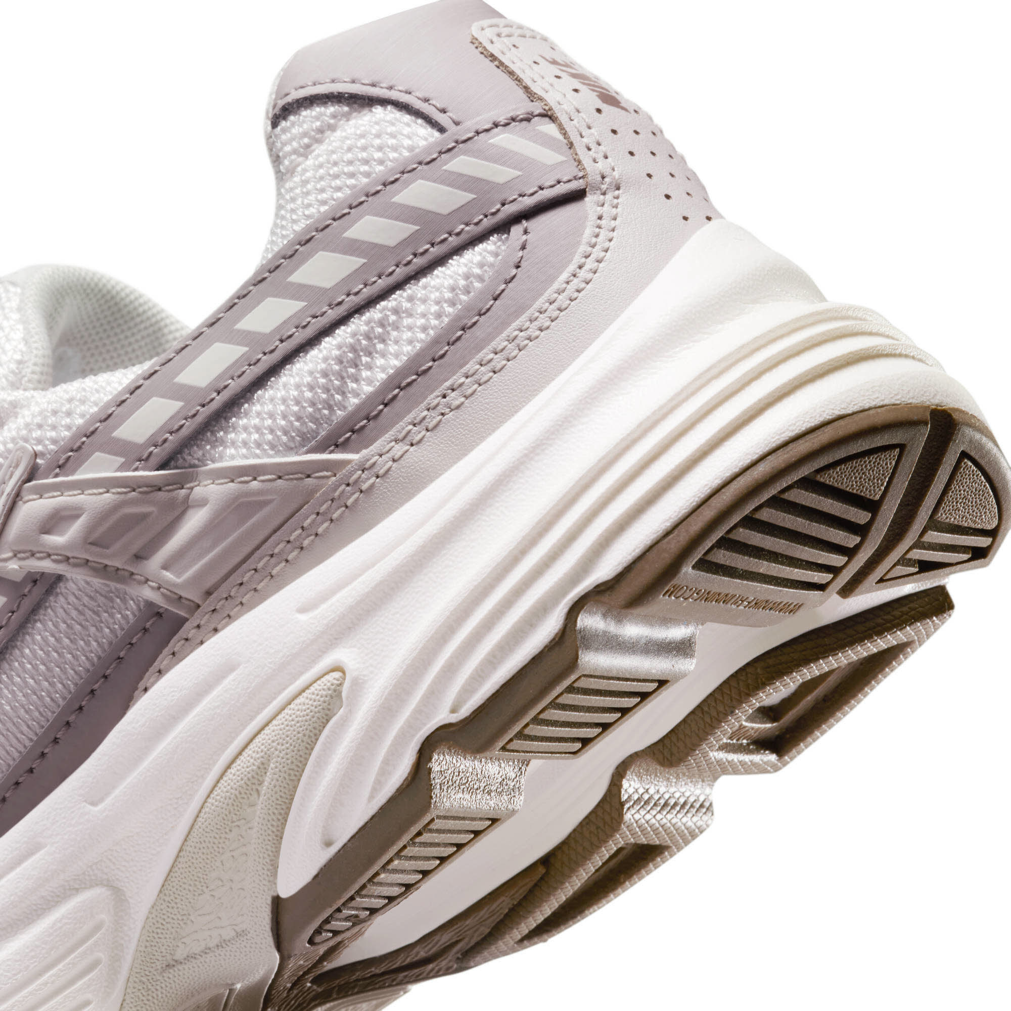 WMNS NIKE INITIATOR