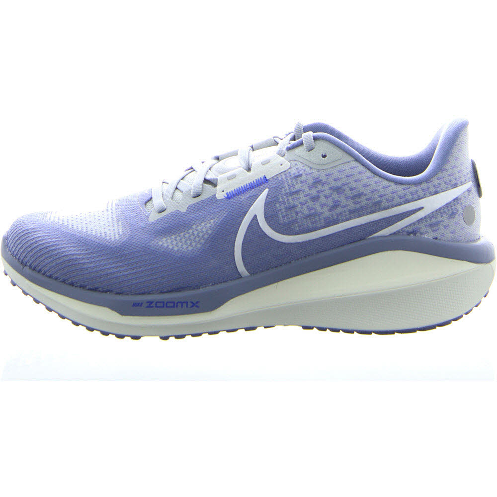 NIKE VOMERO 17