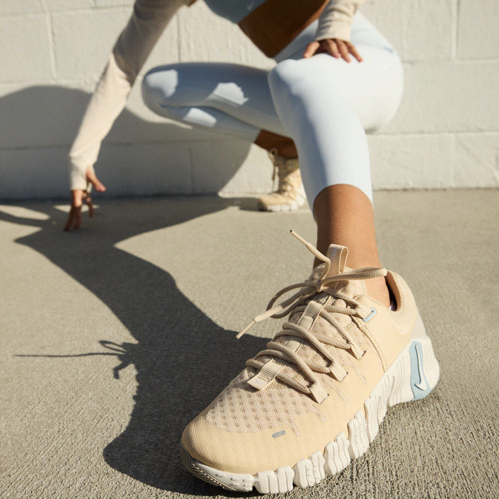 W NIKE FREE METCON 5