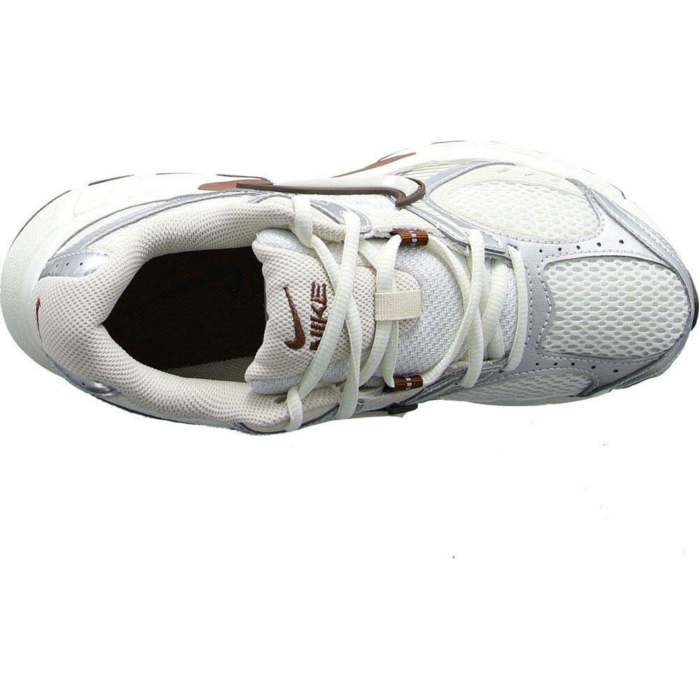 W NIKE V5 RNR