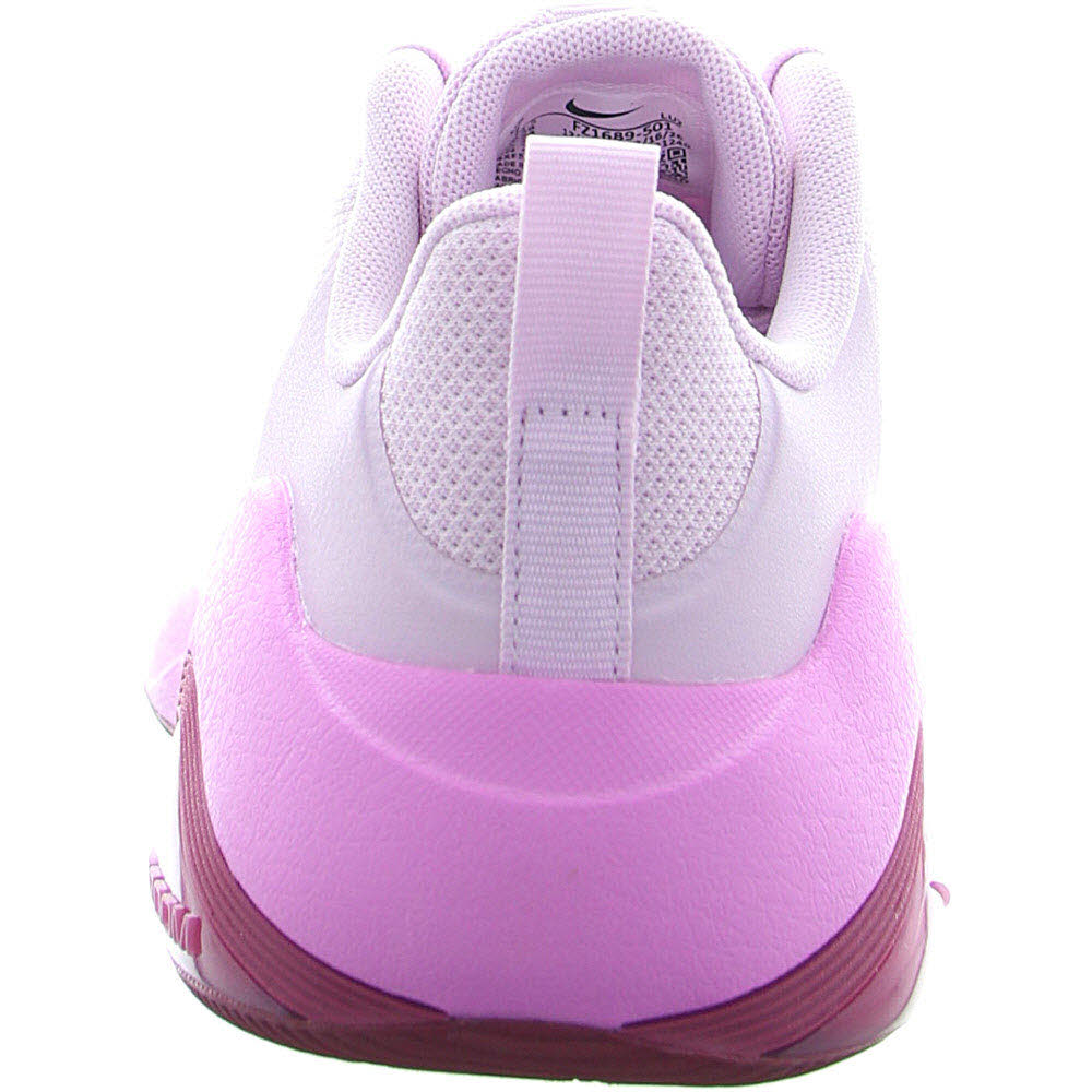 W NIKE AIR ZOOM BELLA 7