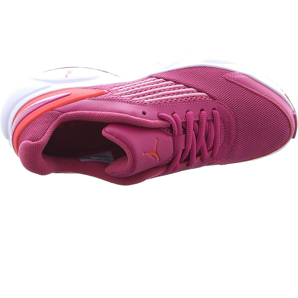 WMNS JORDAN TRUNNER FLOW