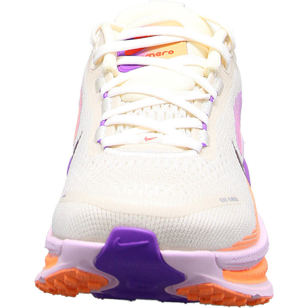 W NIKE VOMERO 18