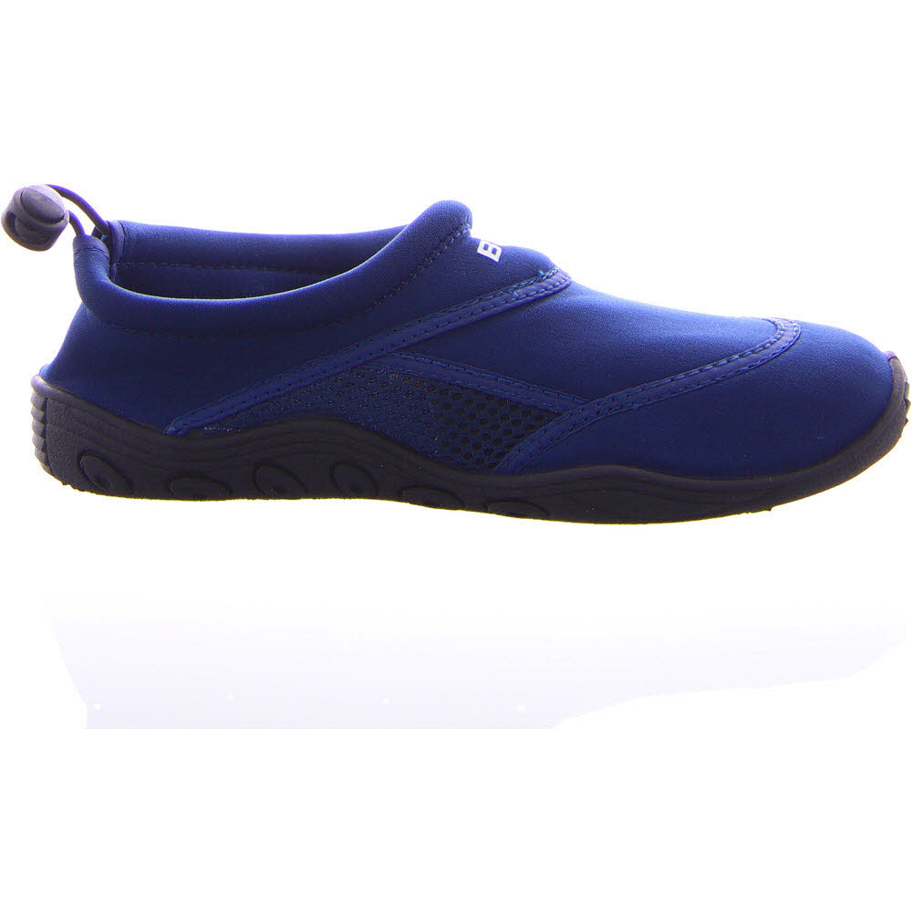 Surf- und Badeschuhe