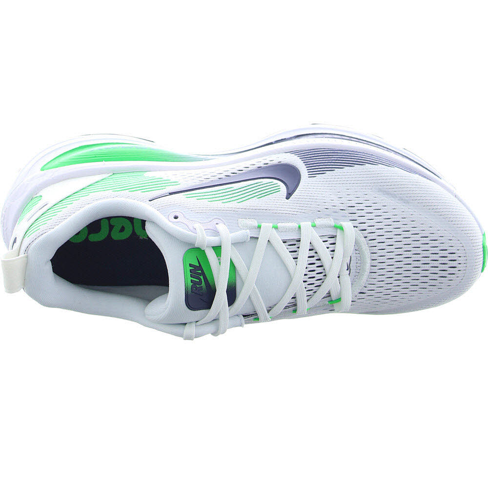 NIKE VOMERO 18