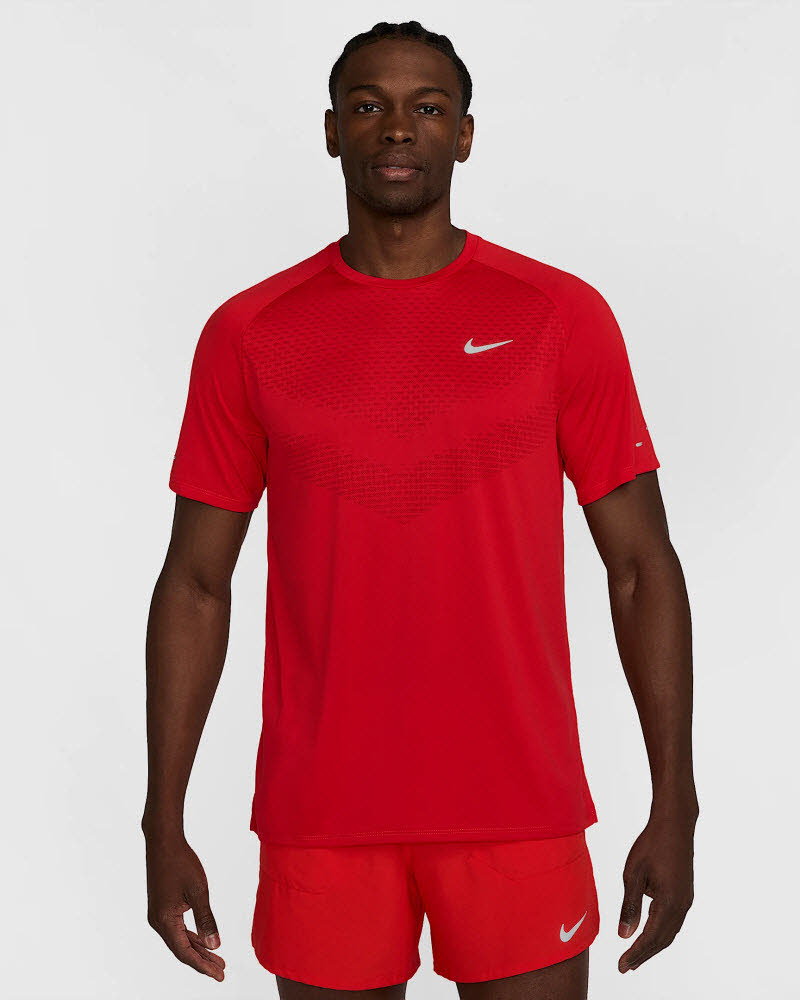 M NK DFADV STRIDE SS TOP