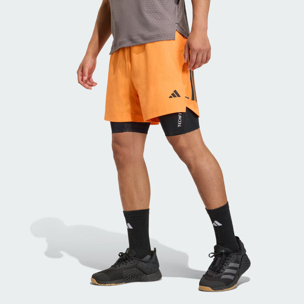 D4T POWER SHORT 7''