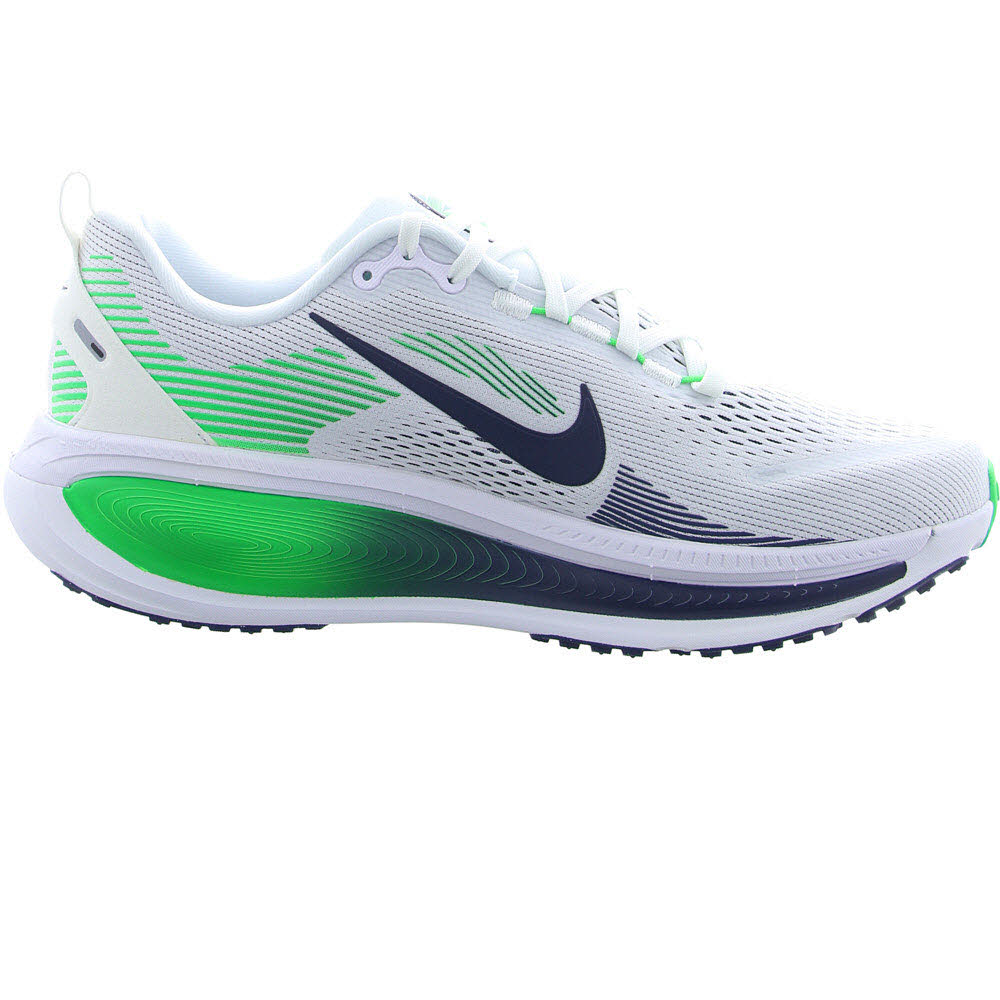 NIKE VOMERO 18
