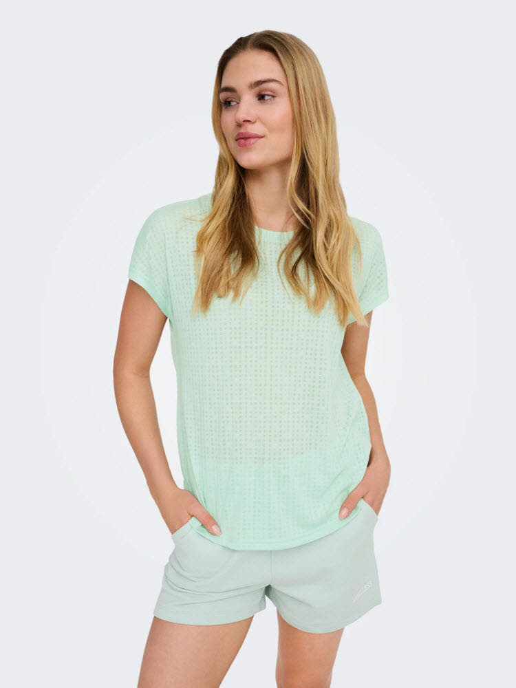 Onpaub-Jace on SS Loose BN Tee