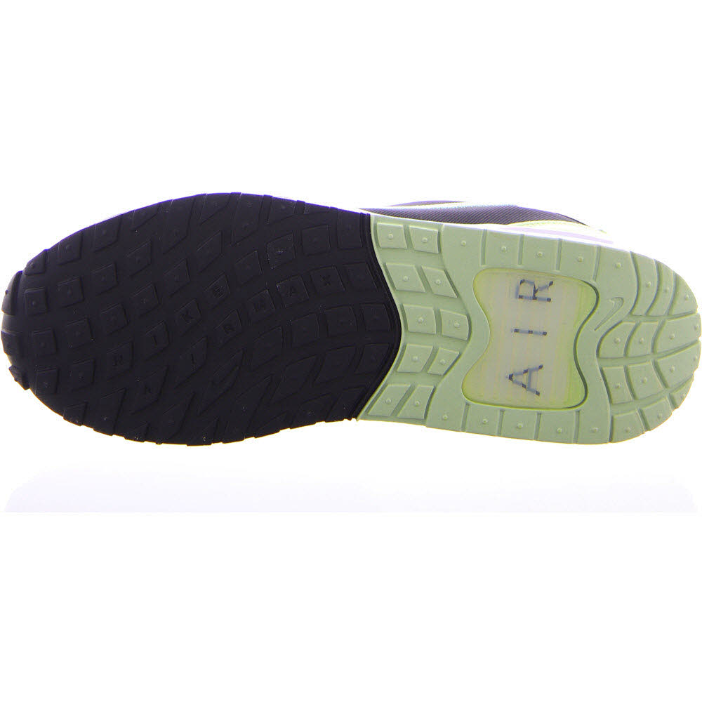 NIKE AIR MAX SOLO