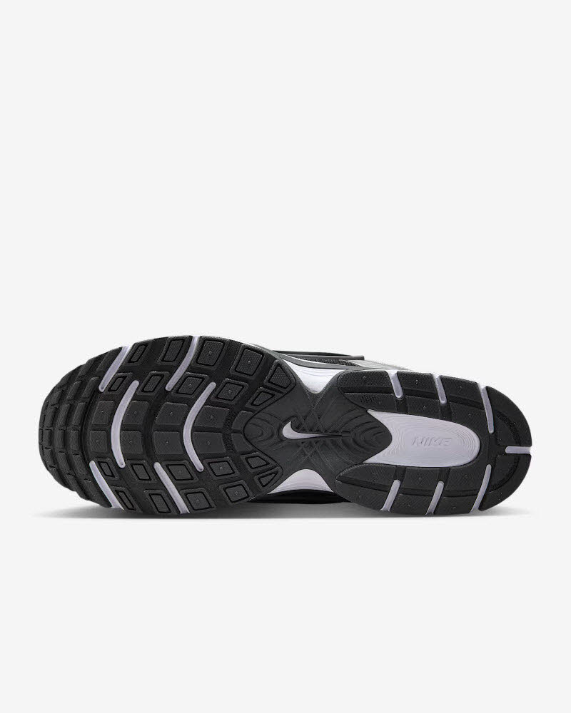 Nike V5 RNR Men"s Shoes