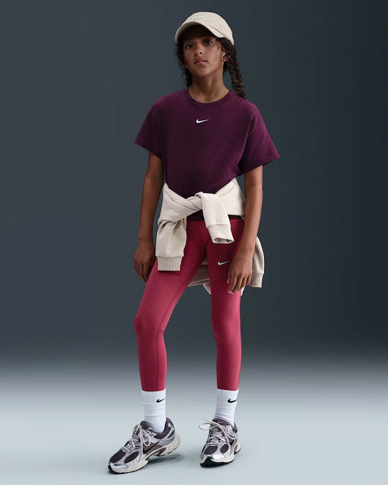 Nike Sportswear Essential Big