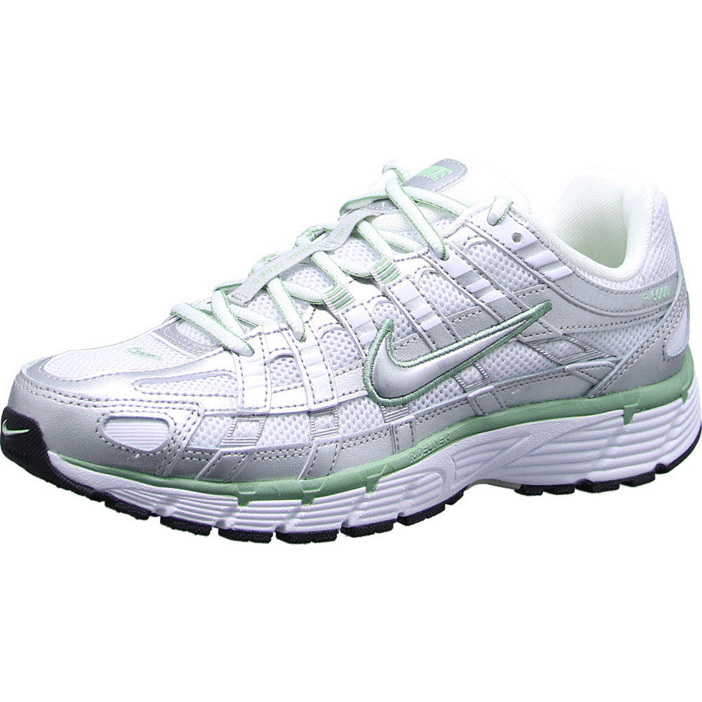 W NIKE P-6000