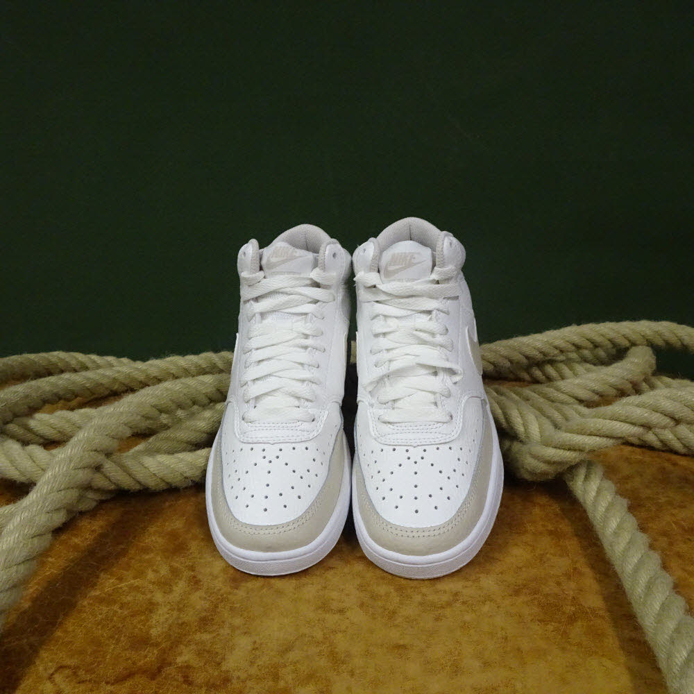 WMNS NIKE COURT VISION MID