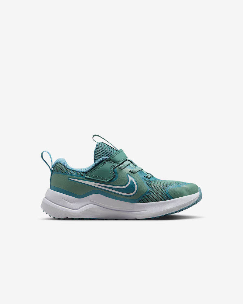Nike Cosmic Runner
