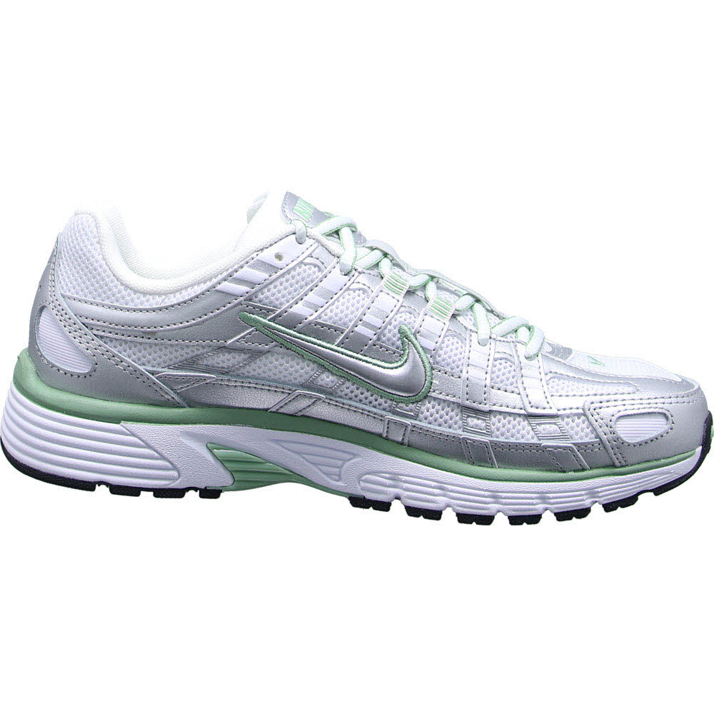 W NIKE P-6000