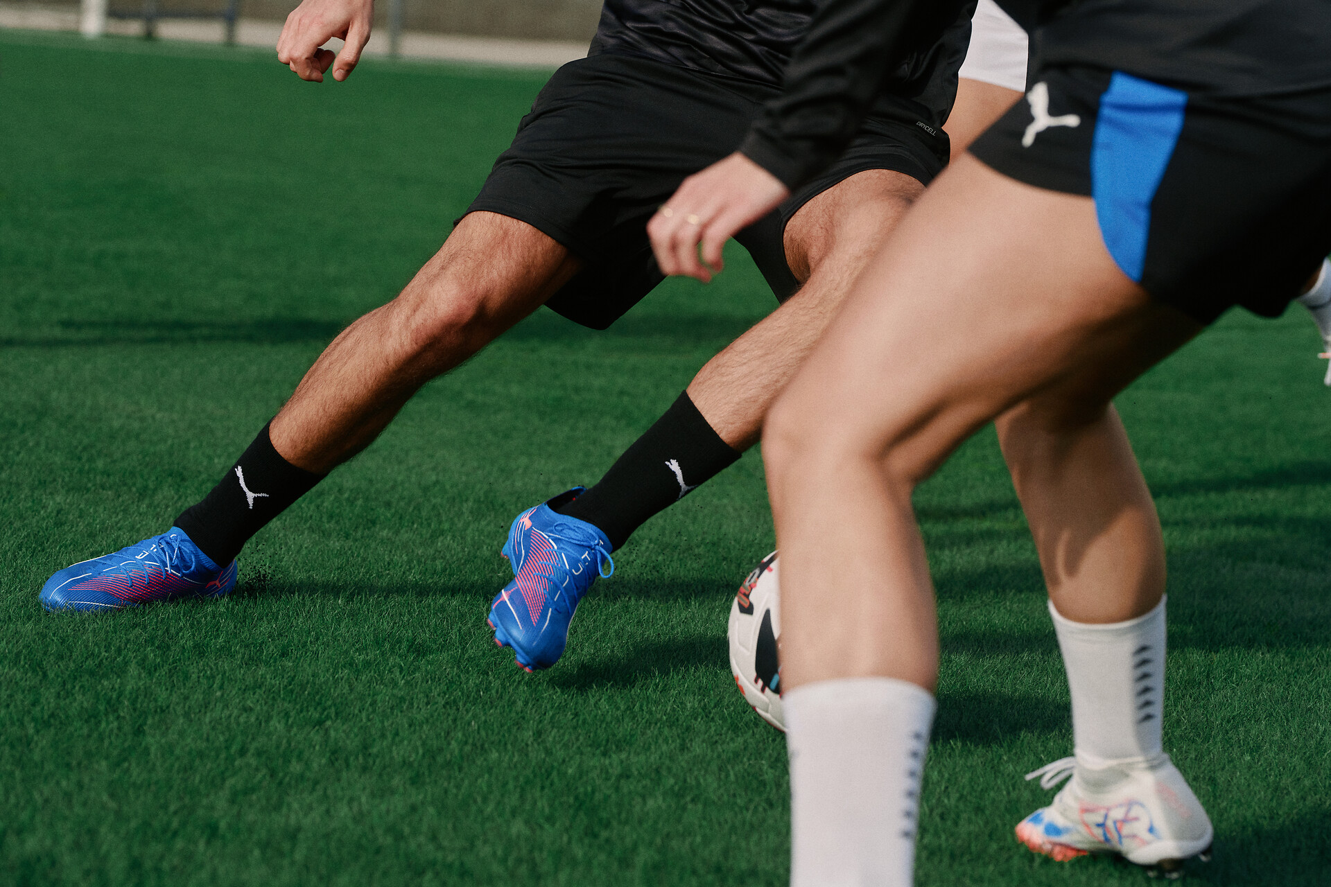 HW25_TEAM_Puma_Untamed_Pack_00035