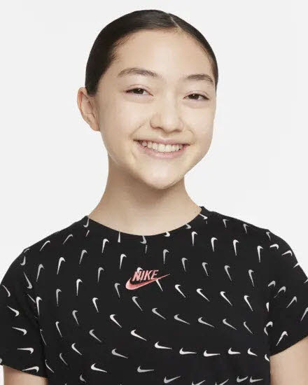 G NSW TEE CROP SWOOSHFETTI