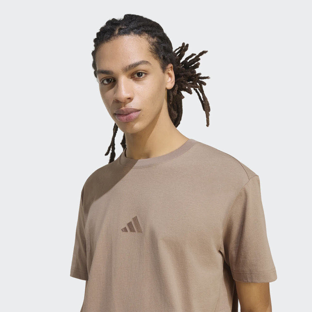 M AK SL TEE