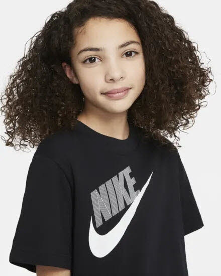 G NSW TEE ESSNTL BOXY TEE DNC