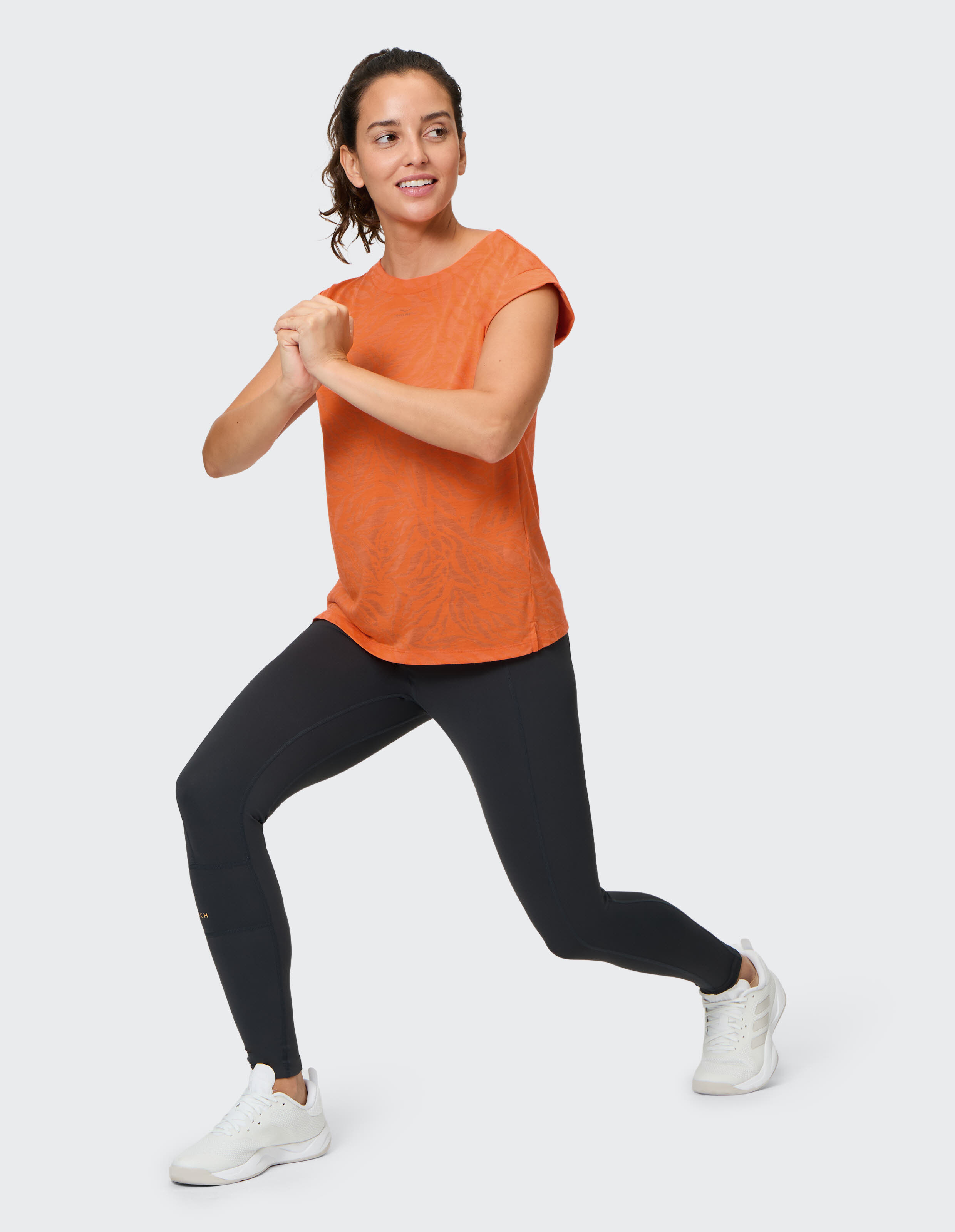 VB_Tirara 4048 01 T-Shirt