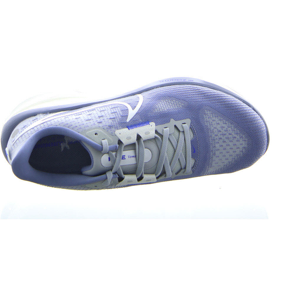 NIKE VOMERO 17