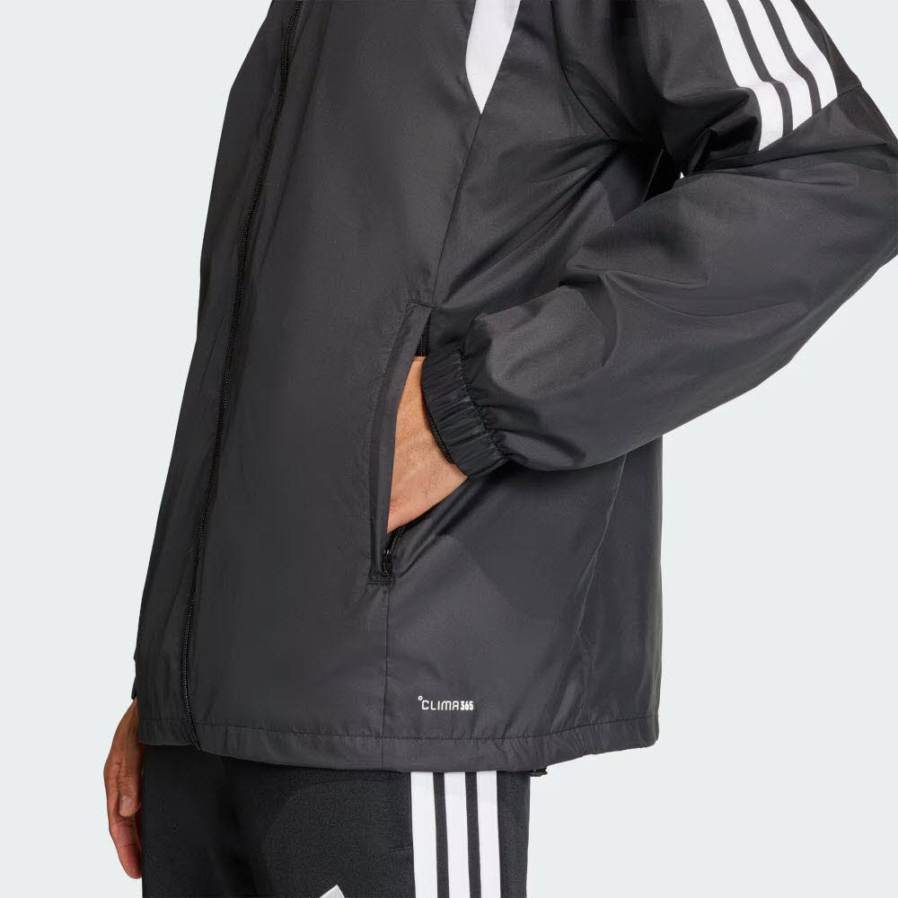 TIRO26L Windbreaker