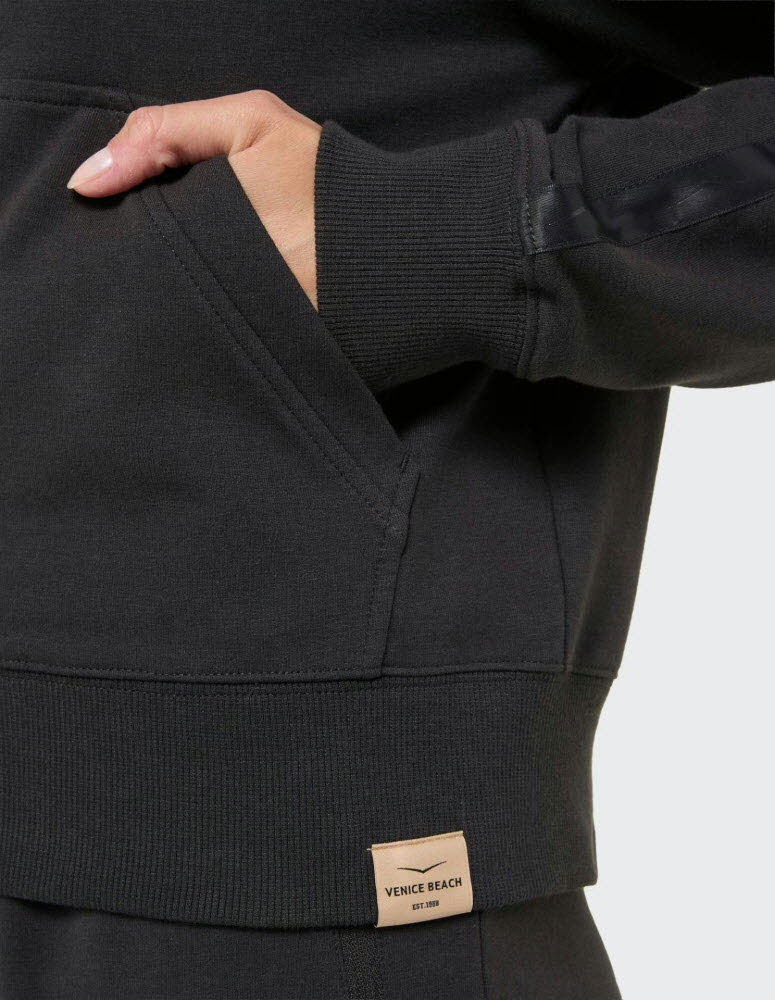 VB_Carrie 4080 OB Jacket