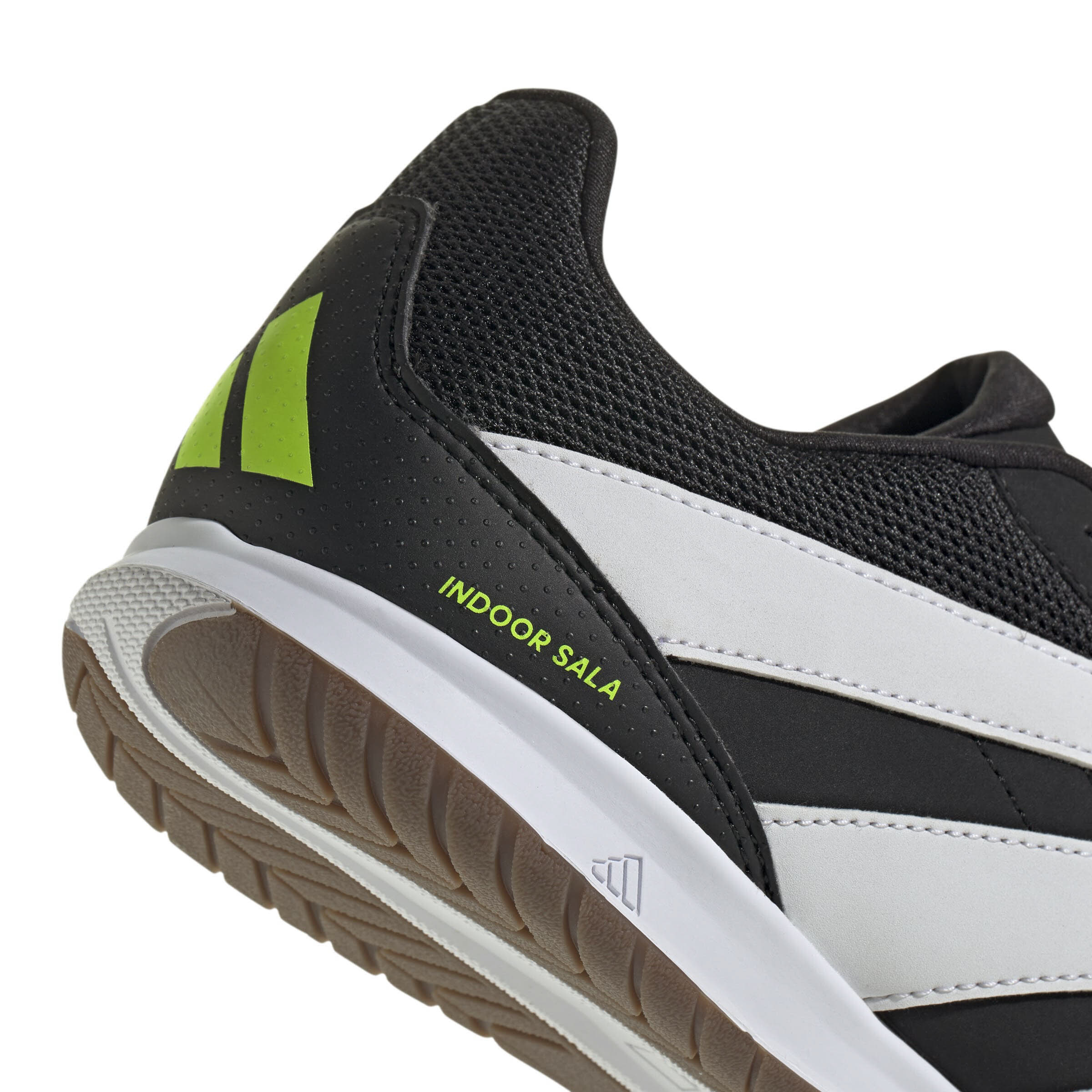 PREDATOR CLUB IN SALA