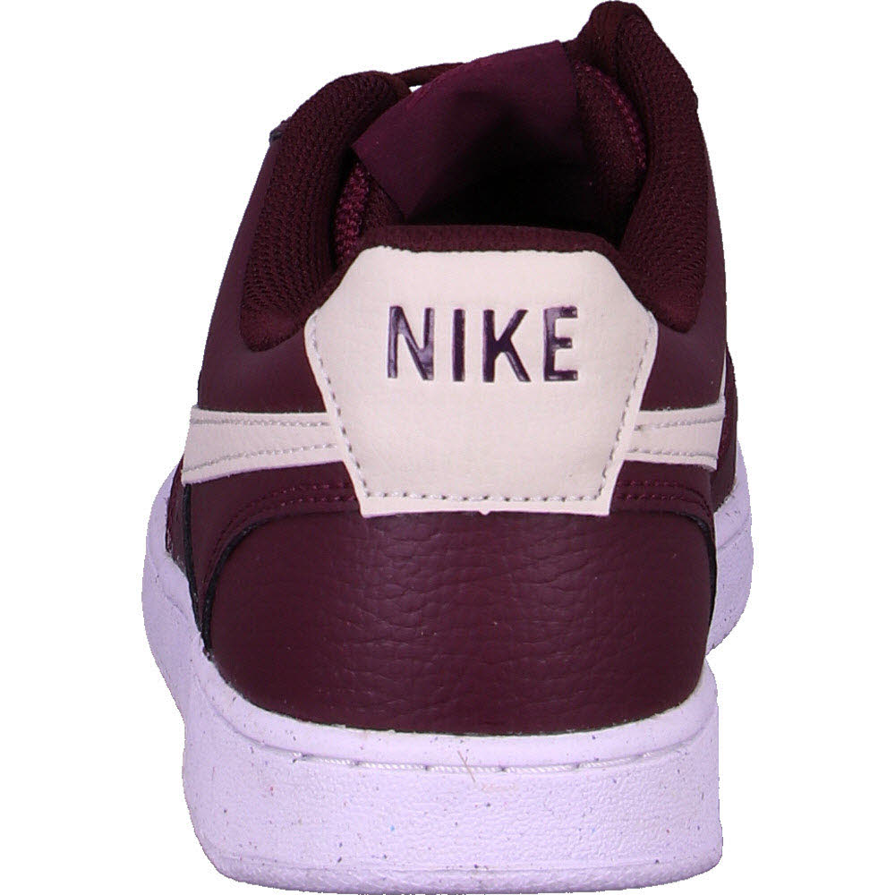 COURT VISION LOW NEXT NATURE