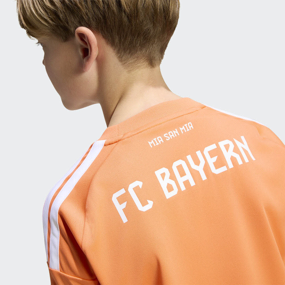 FCB GK JSY Y