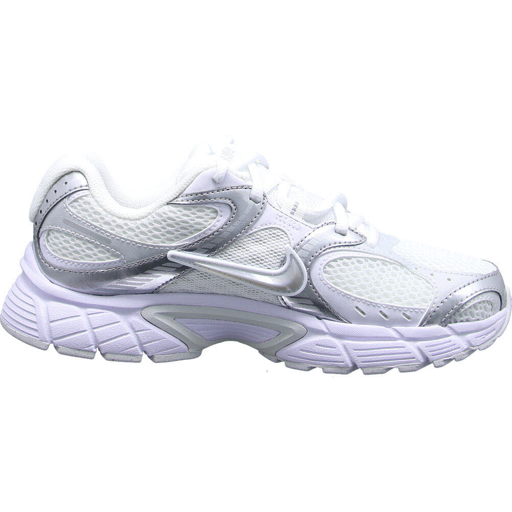 W NIKE V5 RNR