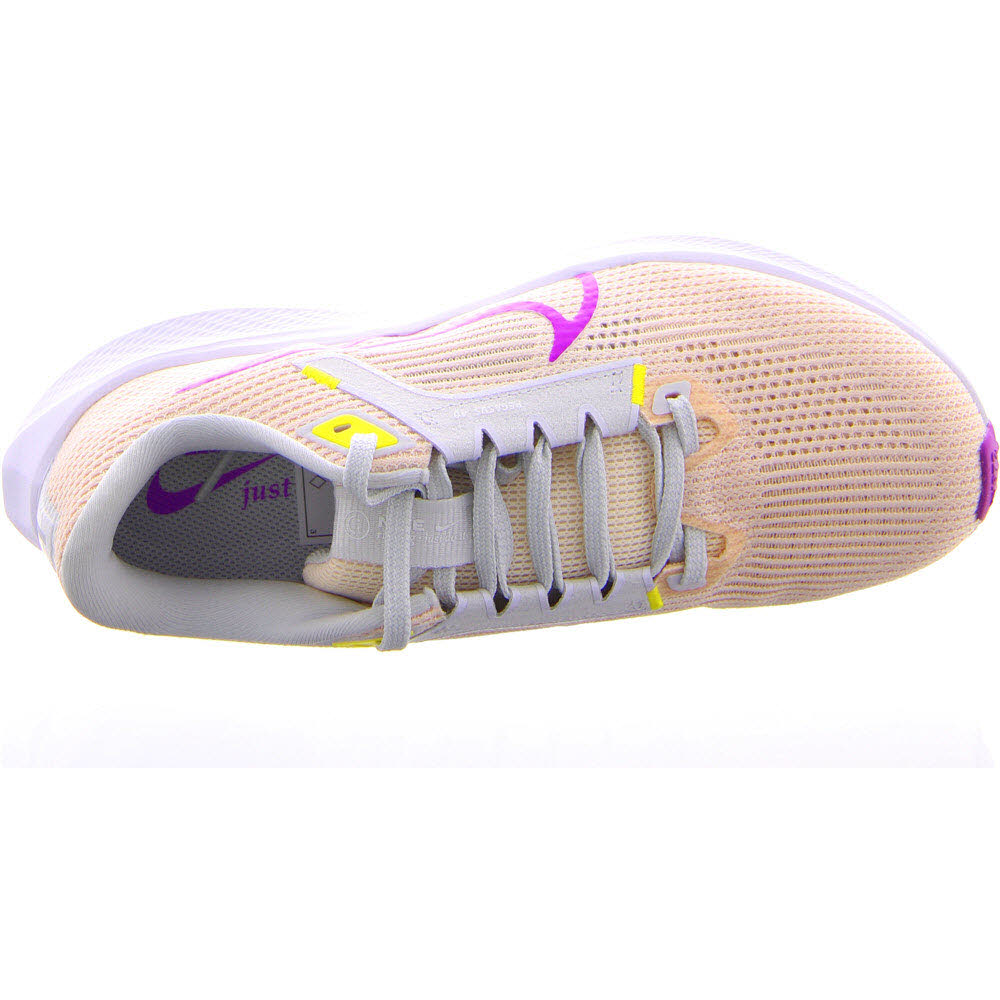 W AIR ZOOM PEGASUS 40
