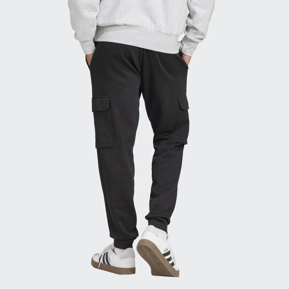 M FELCZY C PANT