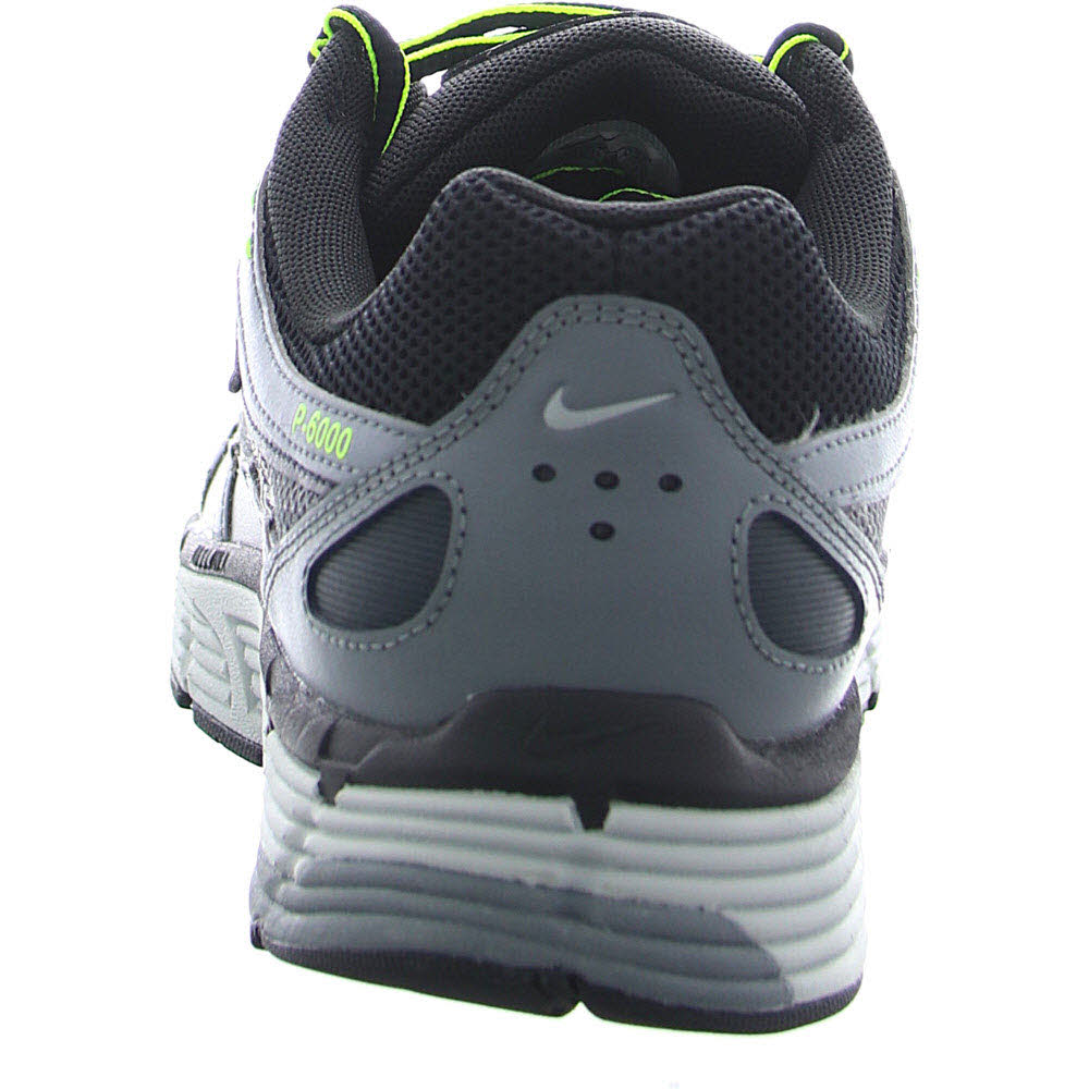 NIKE P-6000
