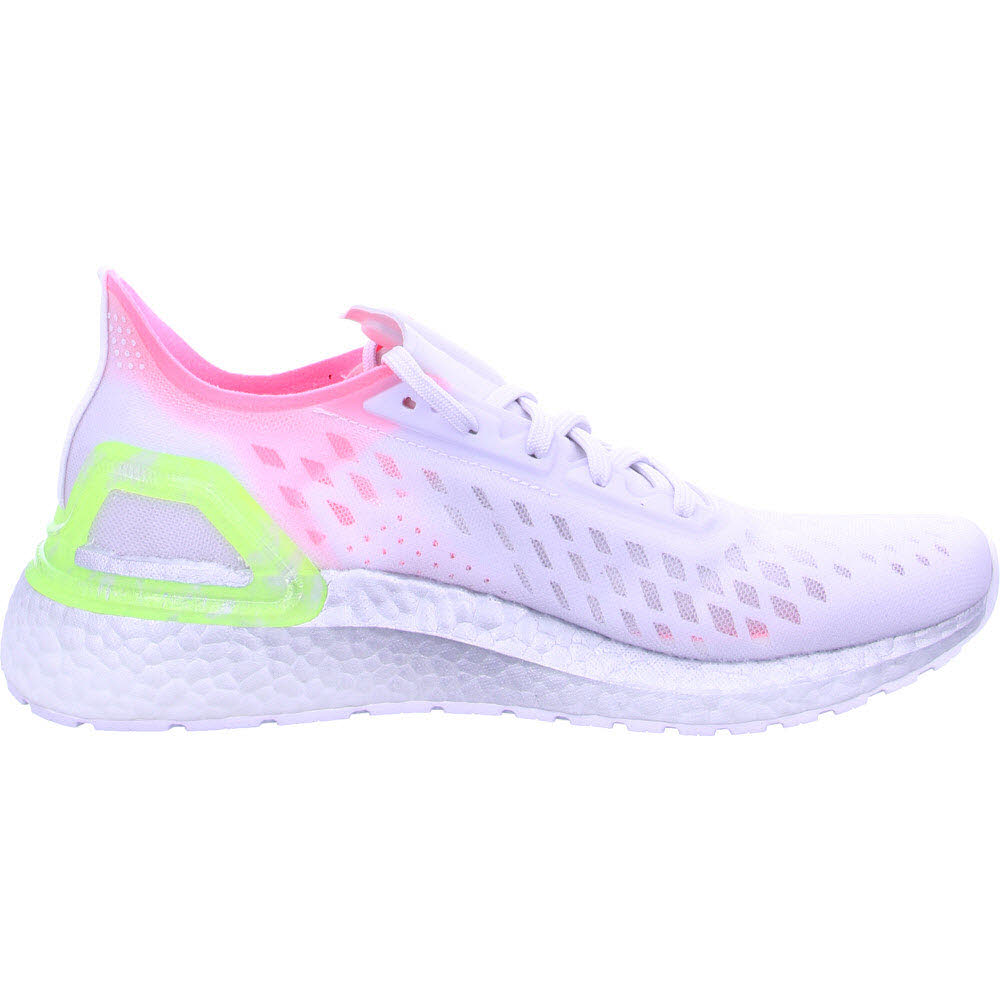 ULTRABOOST PB W