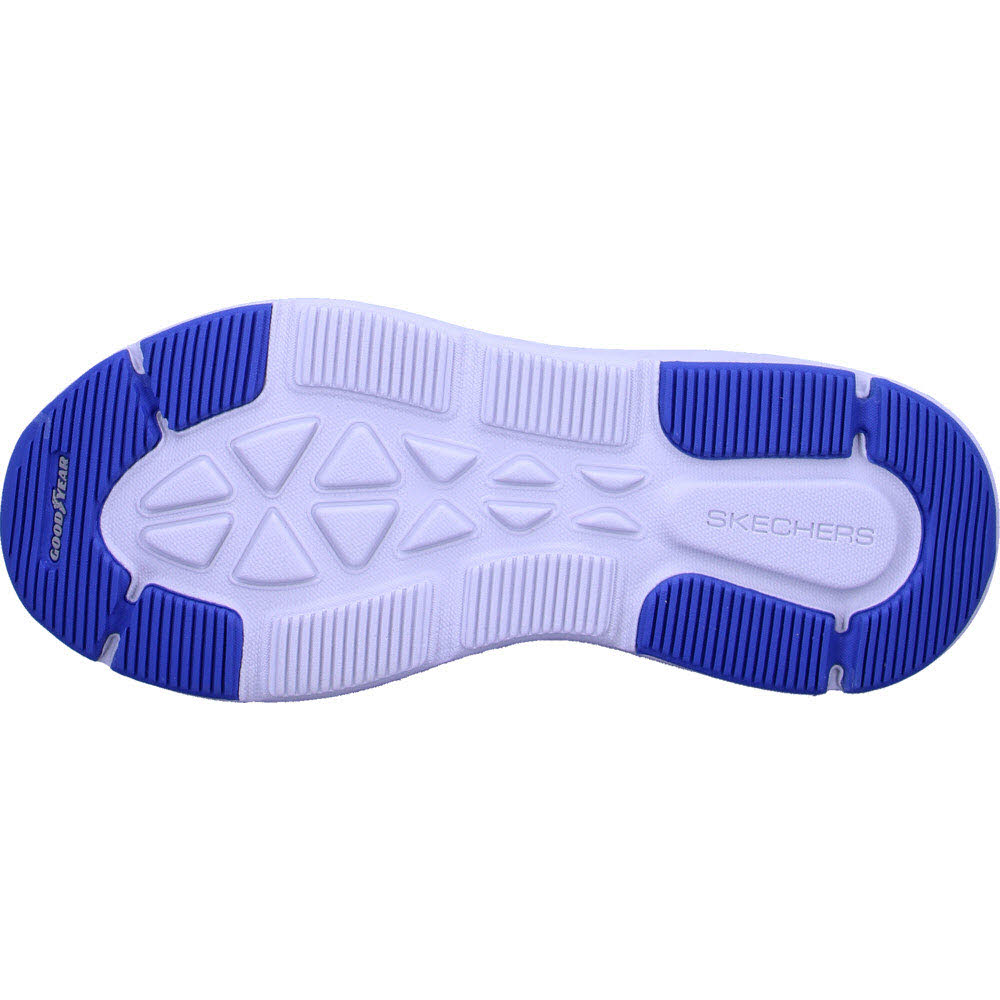 MAX CUSHIONING DELTA