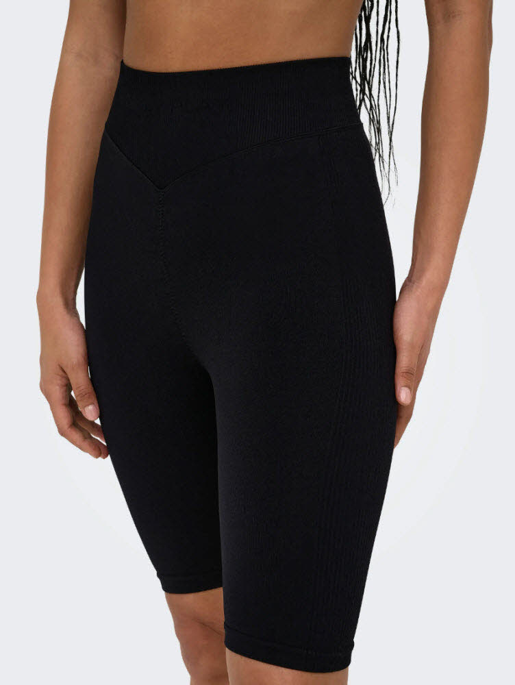 ONPEDDA HW SEAM SCRUNCH CITY SHORTS