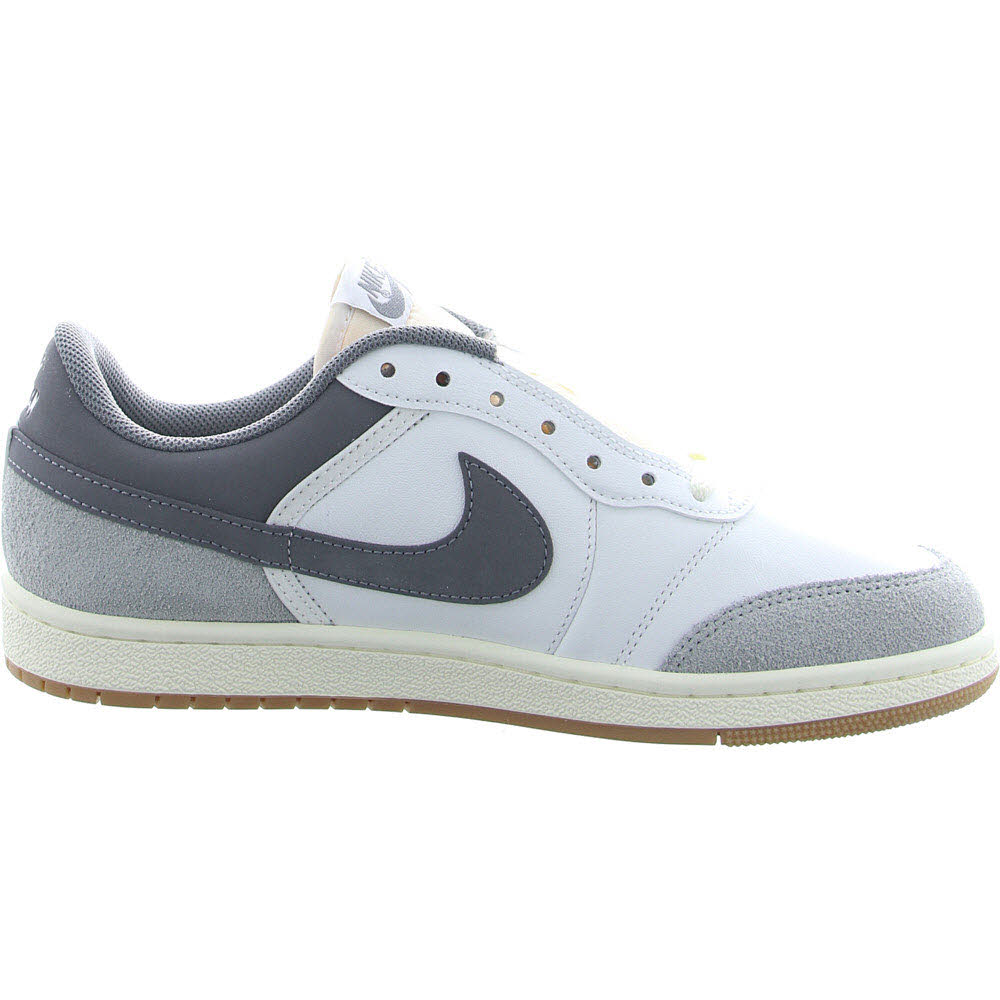 AIR JORDAN SKYLINE LOW LE
