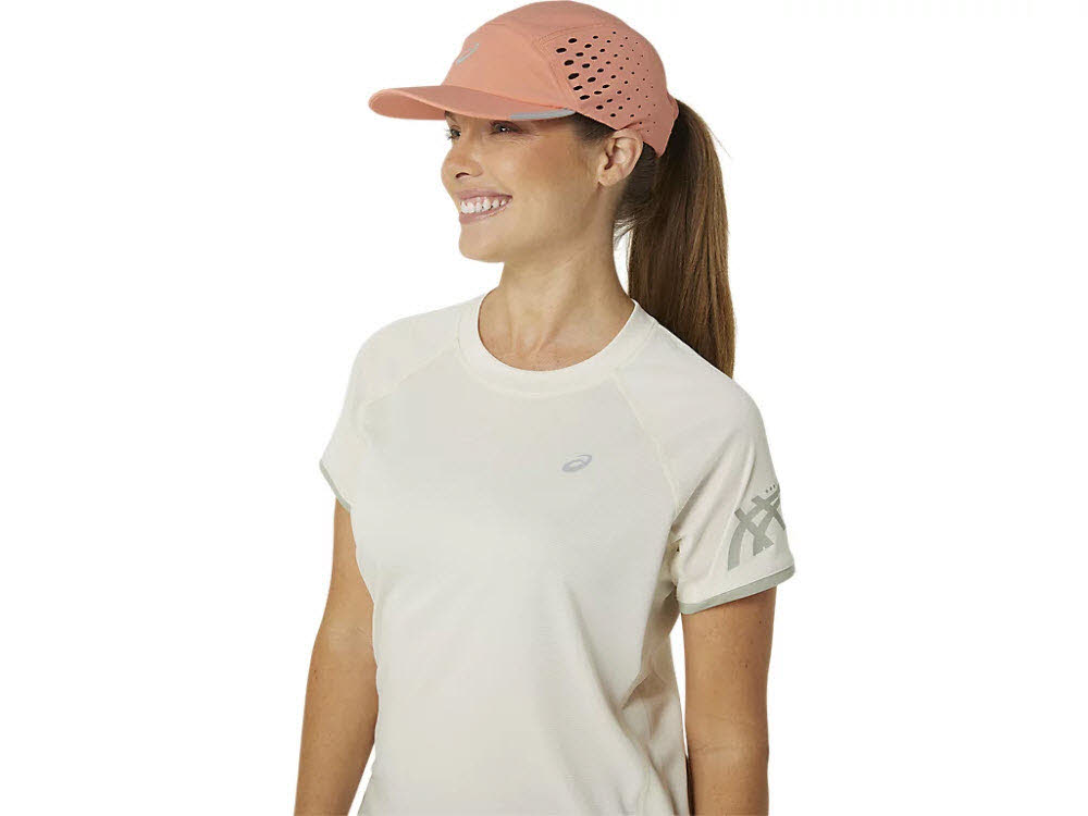 ULTRA LIGHTWEIGHT  RUNNING CAP
