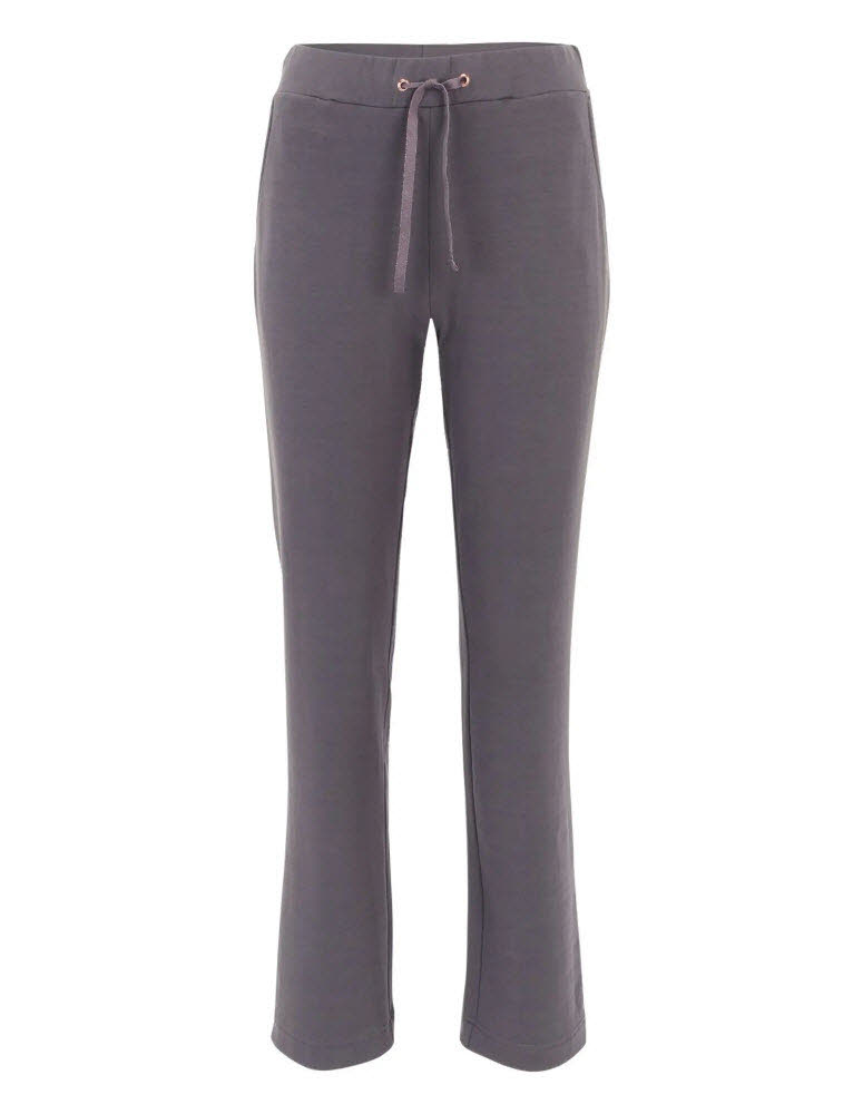 Neele Hose