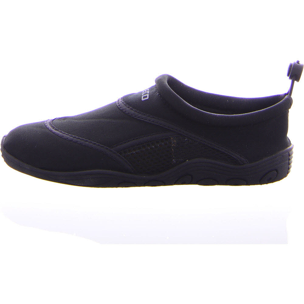 Surf- und Badeschuhe