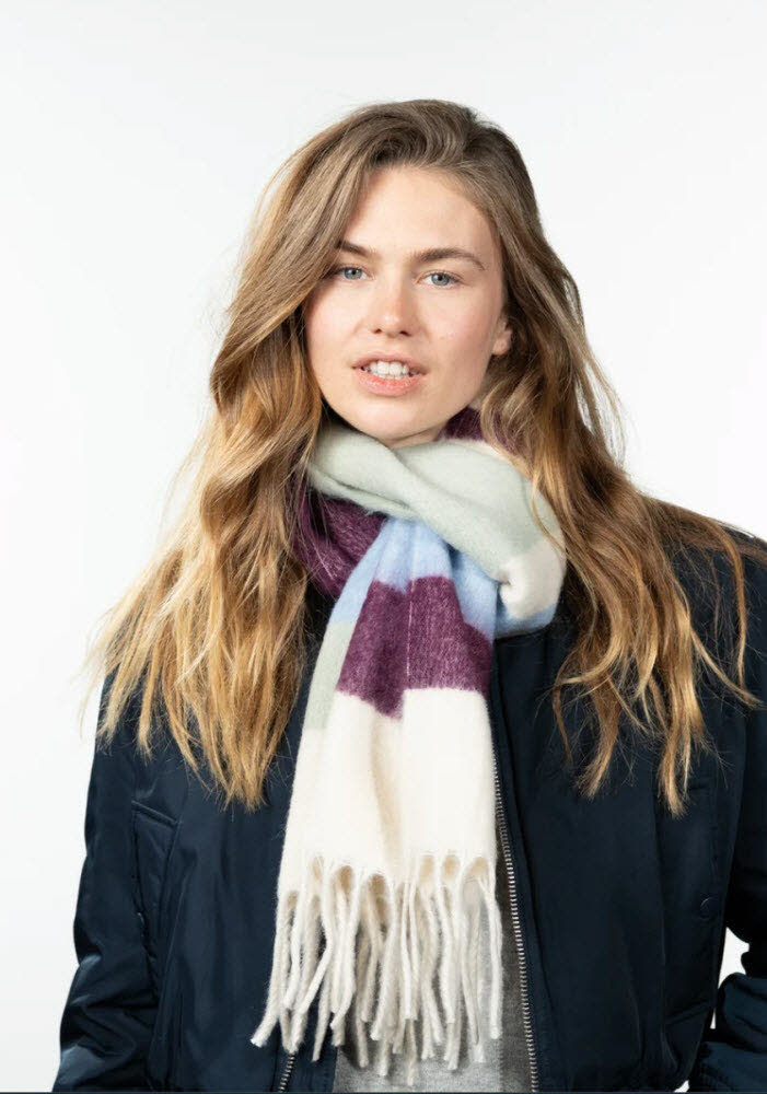 Eluzabeth Scarf